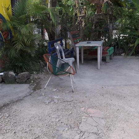 Hostal Y Camping Las G Bacalar Exterior foto